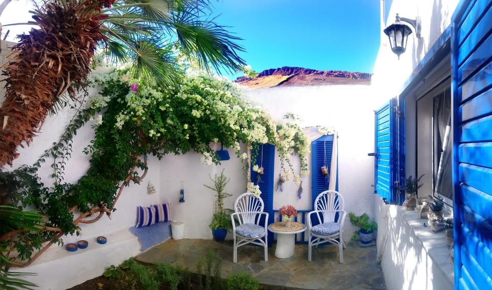 Property building, Patio, Garden, Seating area, Garden view