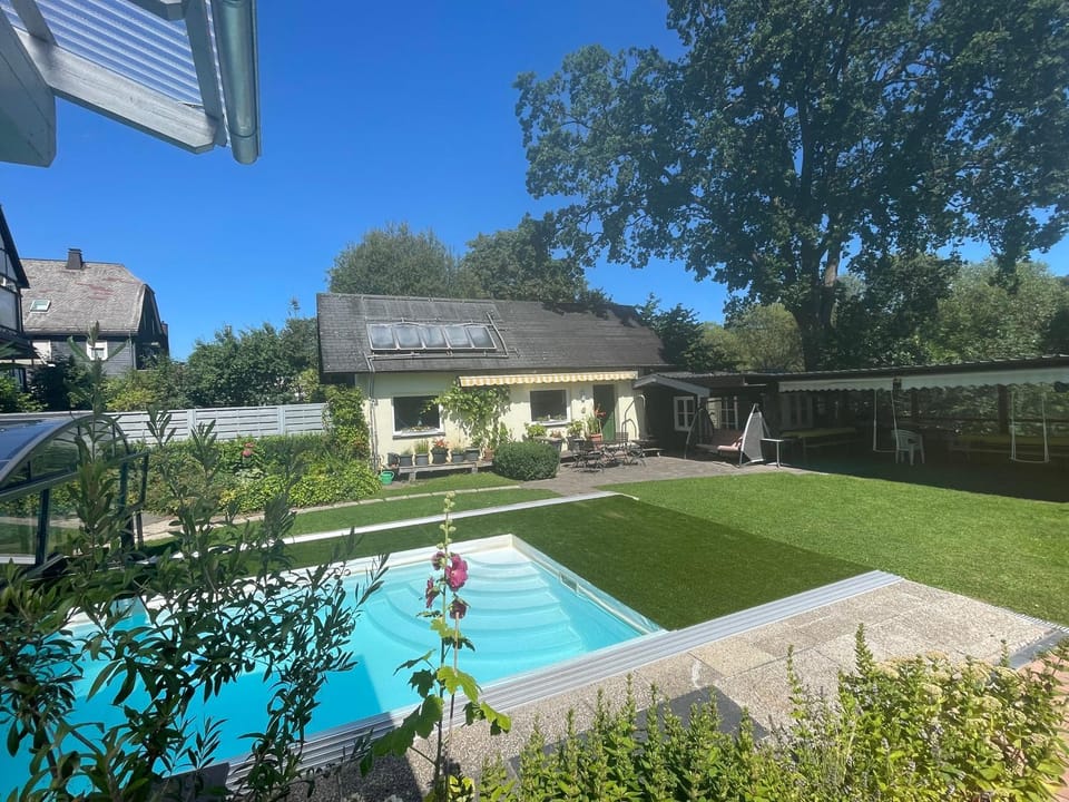 Garden, Swimming pool