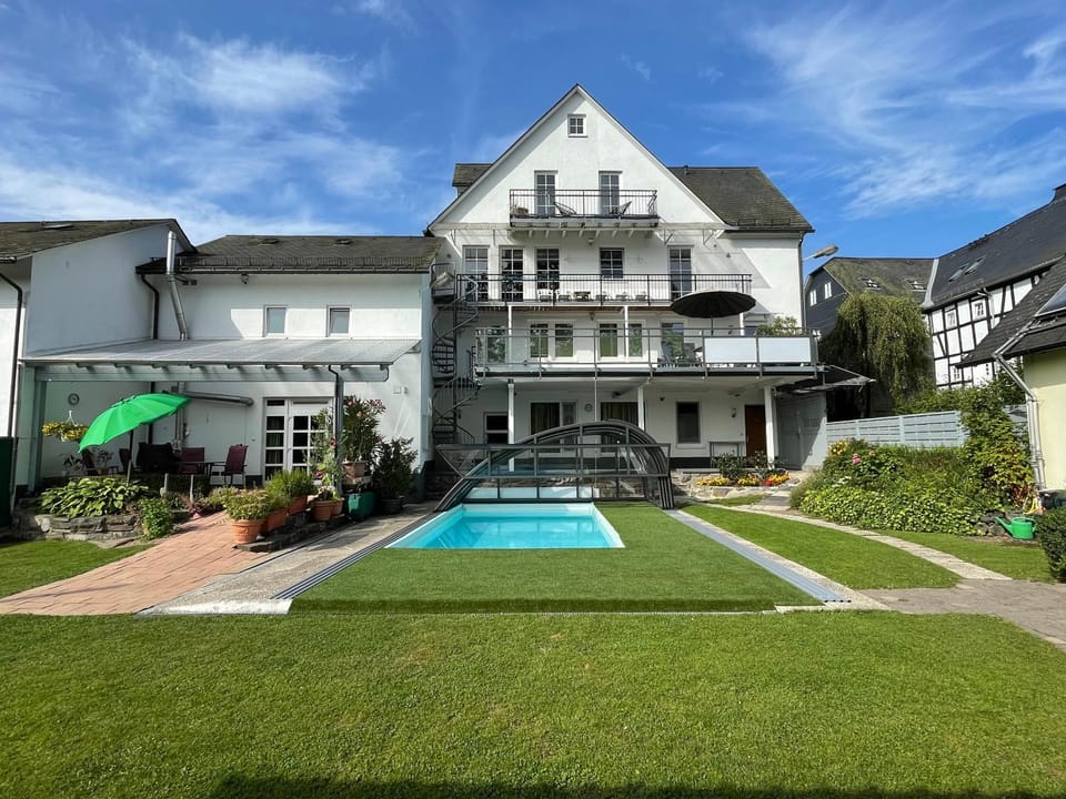 Property building, Garden view, Swimming pool