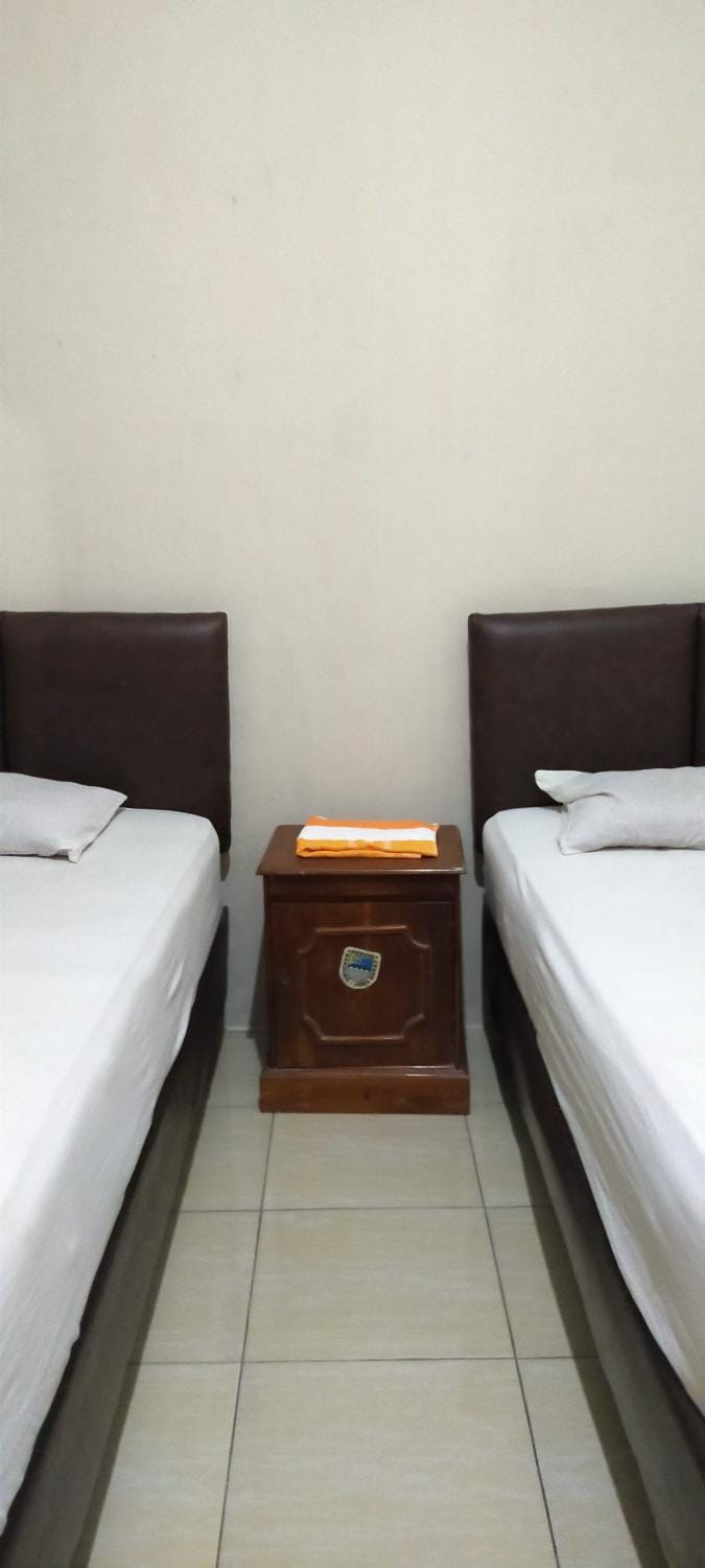 Bed, Massage, Photo of the whole room, Bedroom