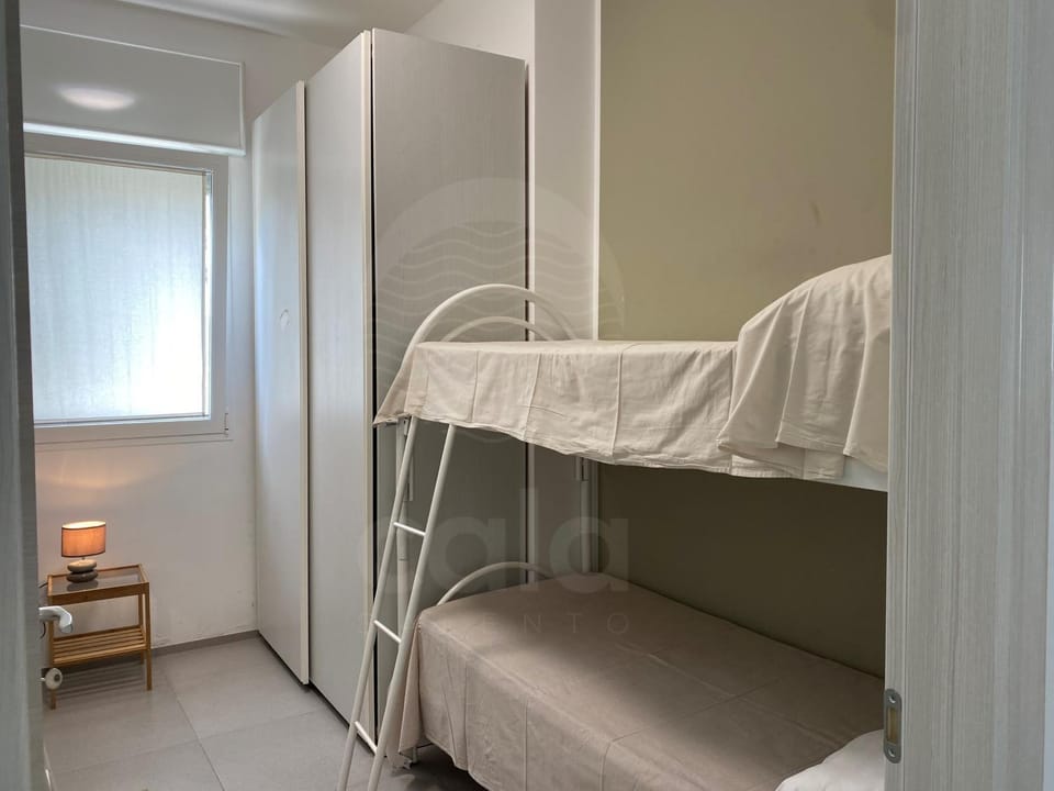 bunk bed