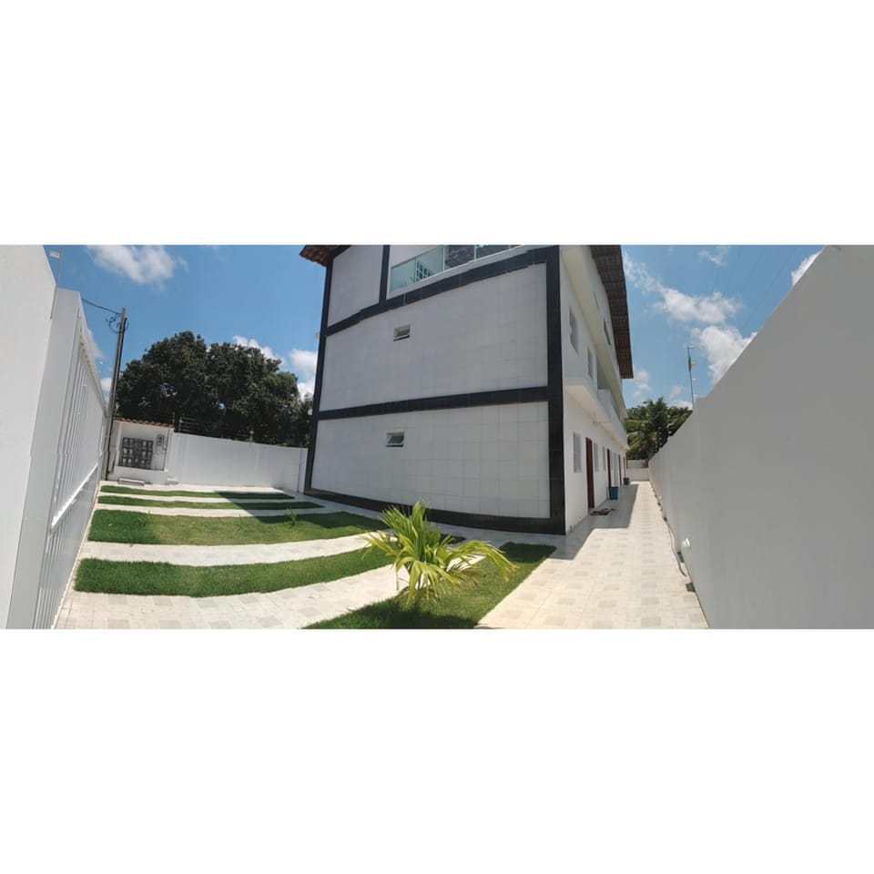 Staff, Facade/entrance, Garden, Garden view, Street view, Family