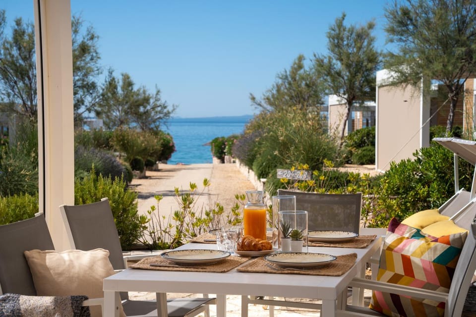 Property building, Sea view