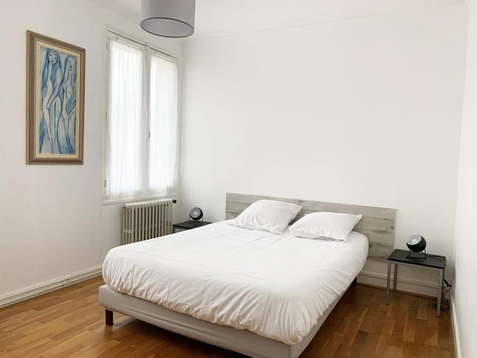 The Reverdy Apartment in Chartres