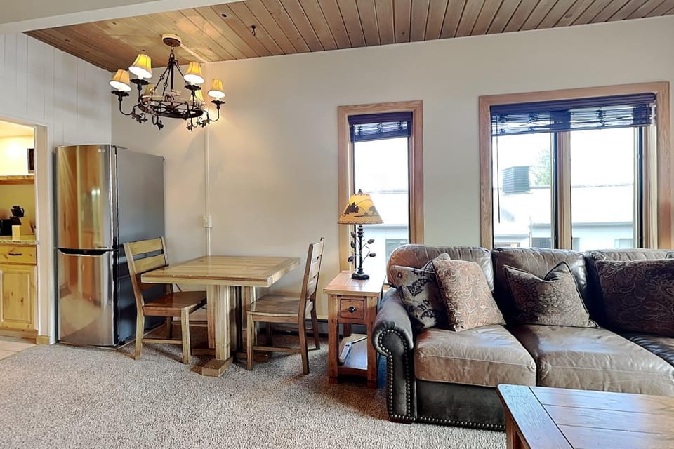 Timberline Condominiums Studio Deluxe Unit 218 House in Snowmass Village
