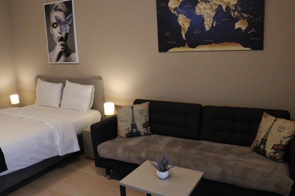 Seating area