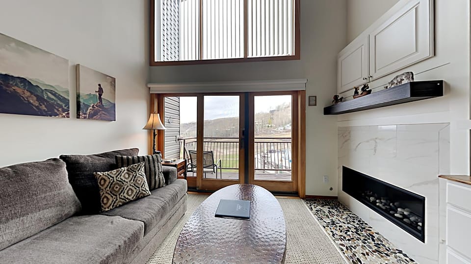 Timberline Condominiums Studio Loft Deluxe Unit 316 House in Snowmass Village