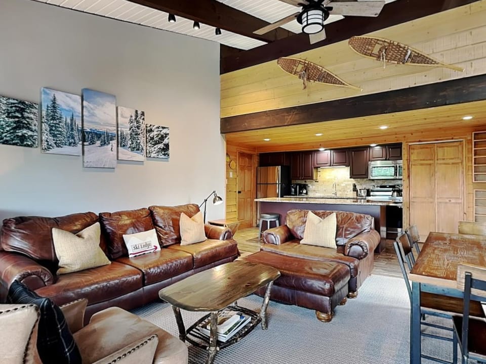 Timberline Condominiums 2 Bedroom plus Loft 3 Bath Deluxe Unit A3D House in Snowmass Village