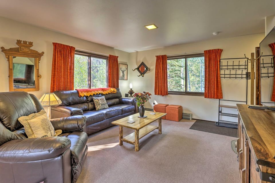 Walk to Town: Updated Frisco Cabin w/ 2 Decks! Cabin in Frisco