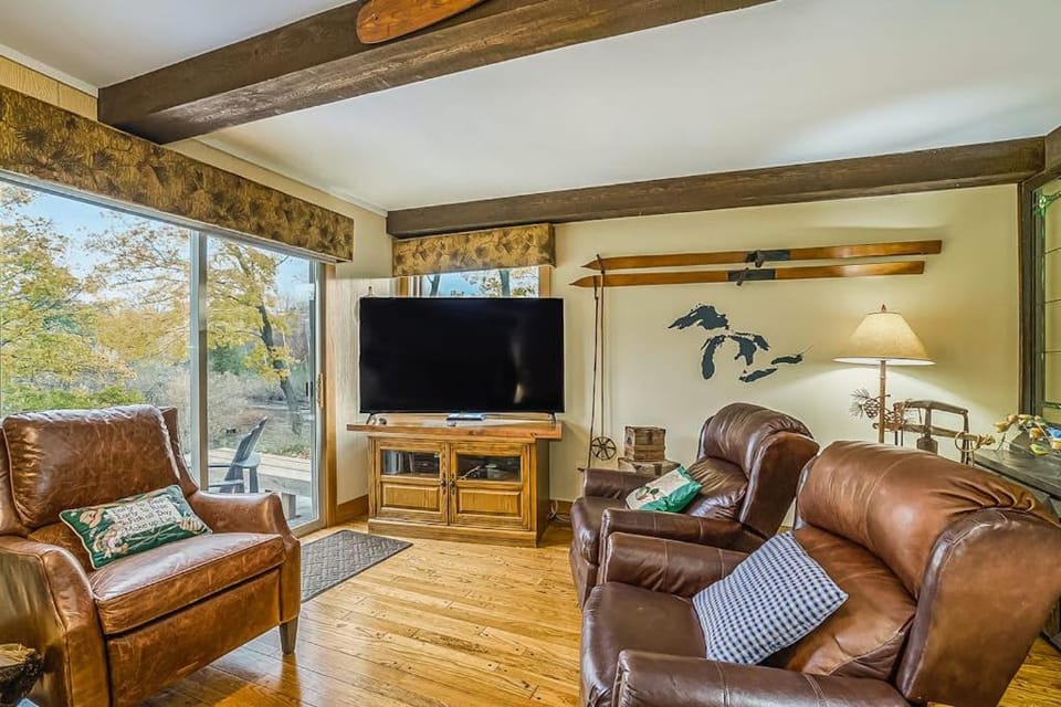 Riverside Abode House in Michigan