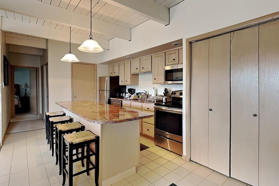 Timberline Condominiums 2 Bedroom Standard Unit B2D House in Snowmass Village