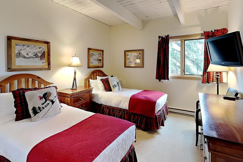 Timberline Condominiums 2 Bedroom Standard Unit B2D House in Snowmass Village
