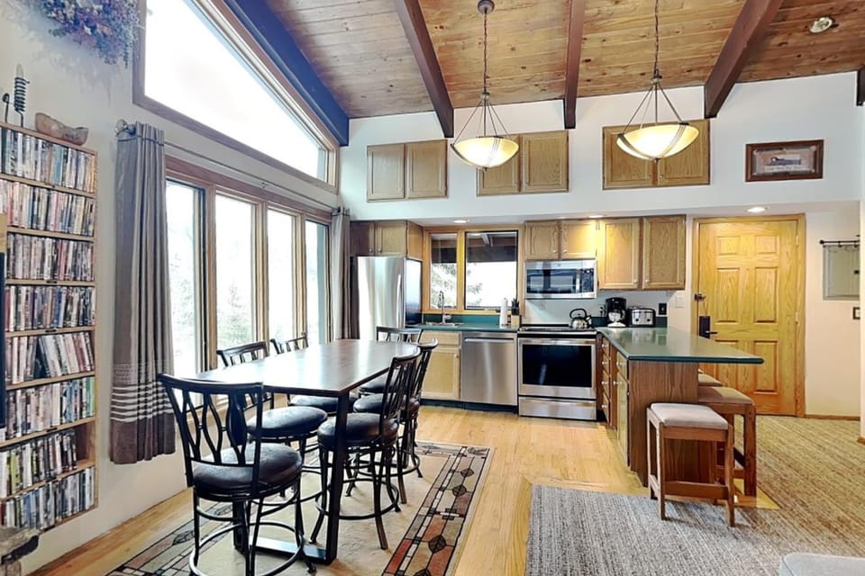 Timberline Condominiums 2 Bedroom plus Loft 2 Bath Standard Unit B3E House in Snowmass Village