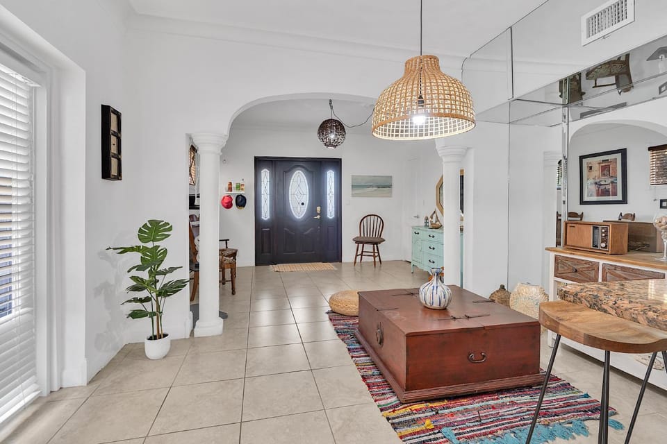 Coral Suite close to Little Havana Vacation rental in Coral Gables