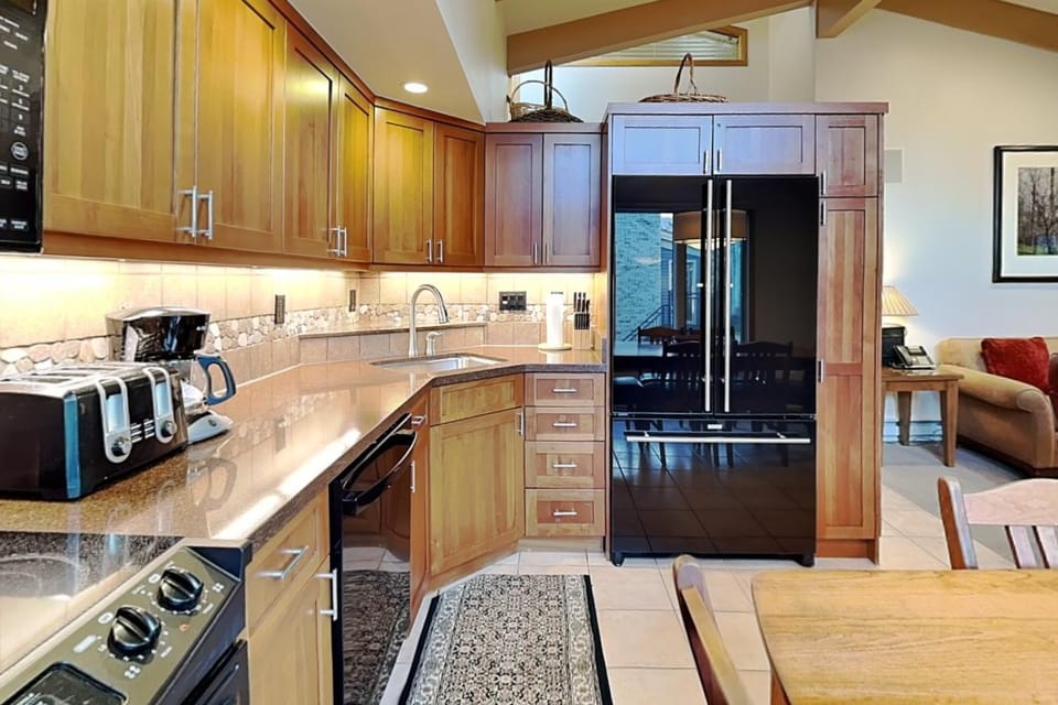 Timberline Condominiums 2 Bedroom plus Loft 3 Bath Deluxe Unit C3E House in Snowmass Village