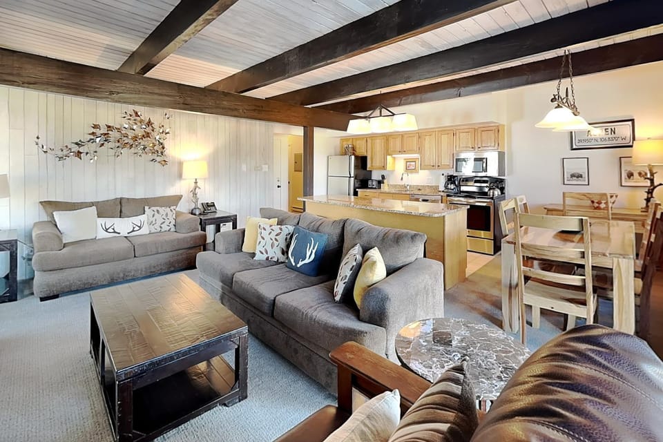 Timberline Condominiums 3 Bedroom Standard Unit D2A House in Snowmass Village