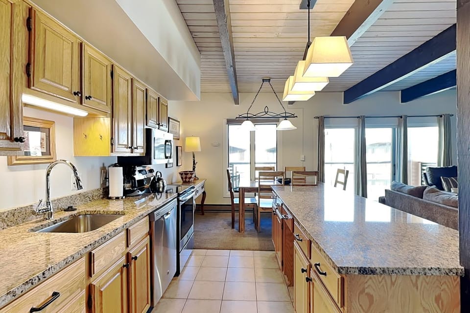 Timberline Condominiums 3 Bedroom Standard Unit D2A House in Snowmass Village