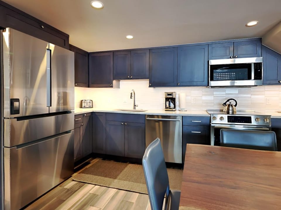 Timberline Condominiums 2 Bedroom plus Loft 3 Bath Premier Unit D3H House in Snowmass Village
