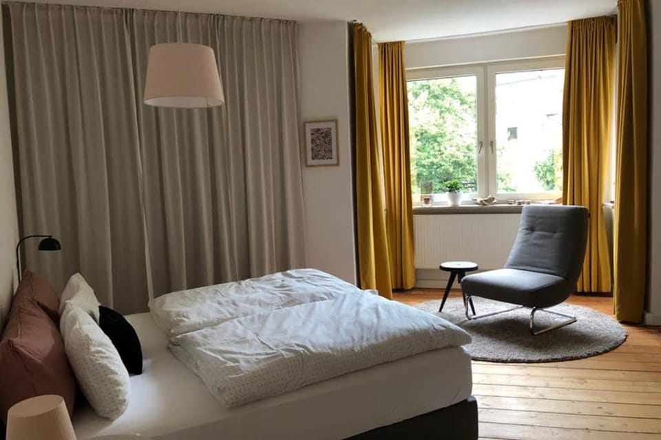 Charmant Leben im Textilviertel - stilvolle Wohnung - zentral und ruhig Apartment in Augsburg