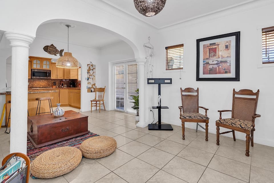 Private room in Little Havana Vacation rental in Coral Gables