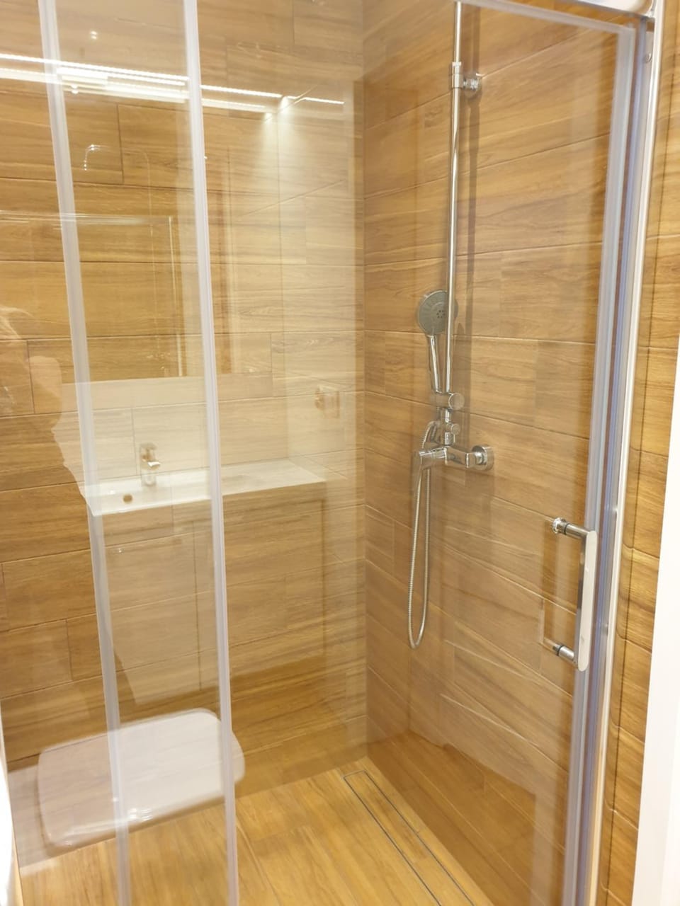 Maly apartament w zieleni blisko jeziora Apartment in Greater Poland Voivodeship