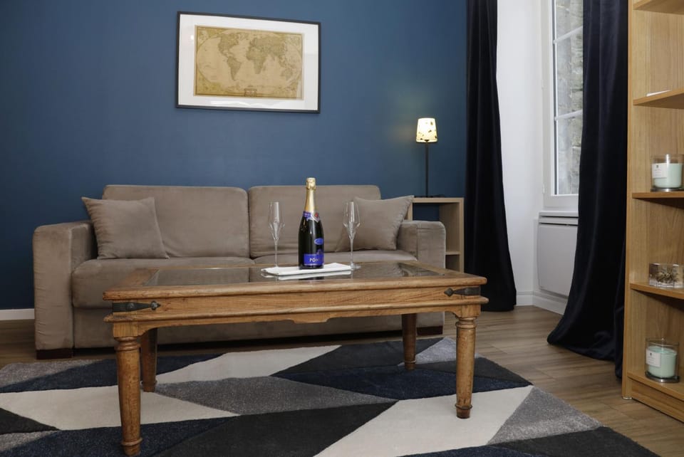 Suite Cosy Flat - Hyper-Centre avec sauna privatif Apartment in Île-de-France