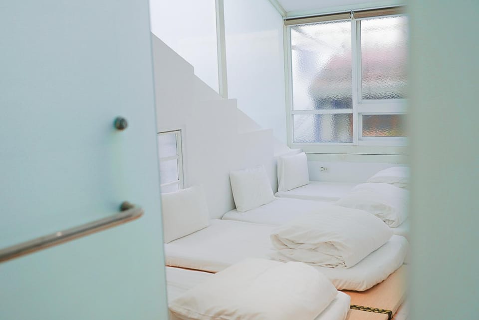 Photo of the whole room, bunk bed