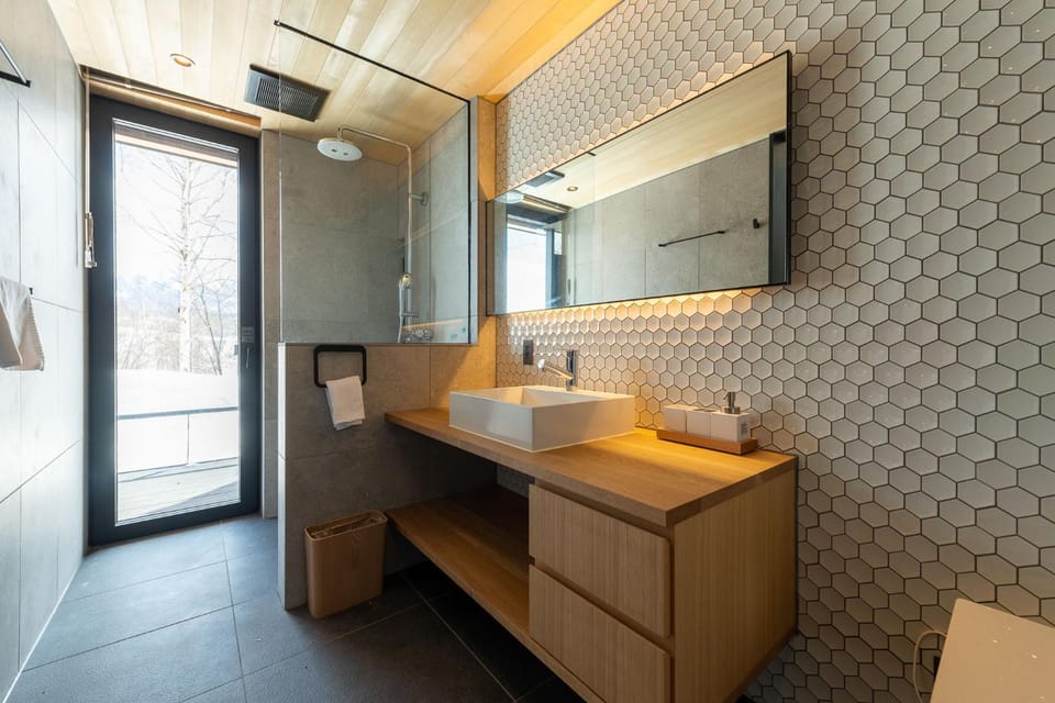 Bathroom, Bedroom
