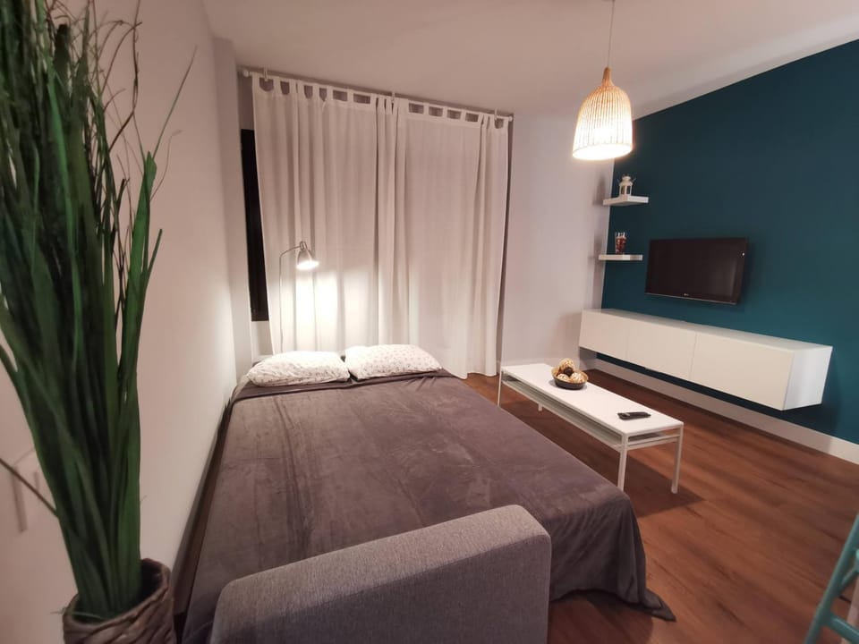 Bed, Living room, Decorative detail