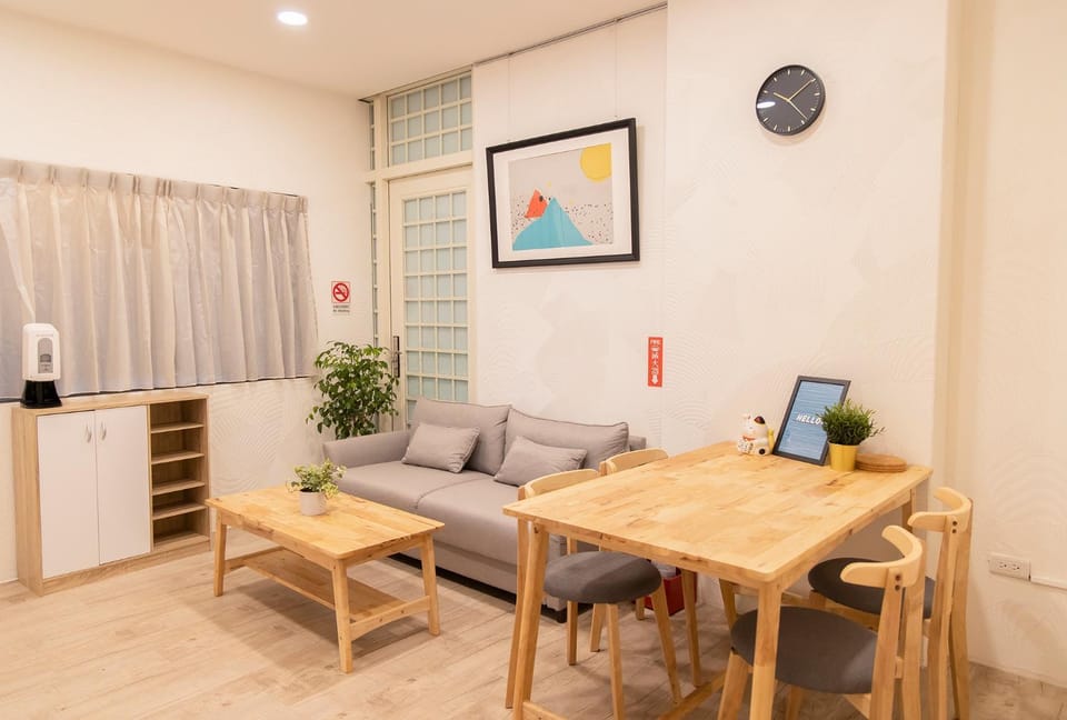 Communal lounge/ TV room, Living room, Decorative detail, Dining area