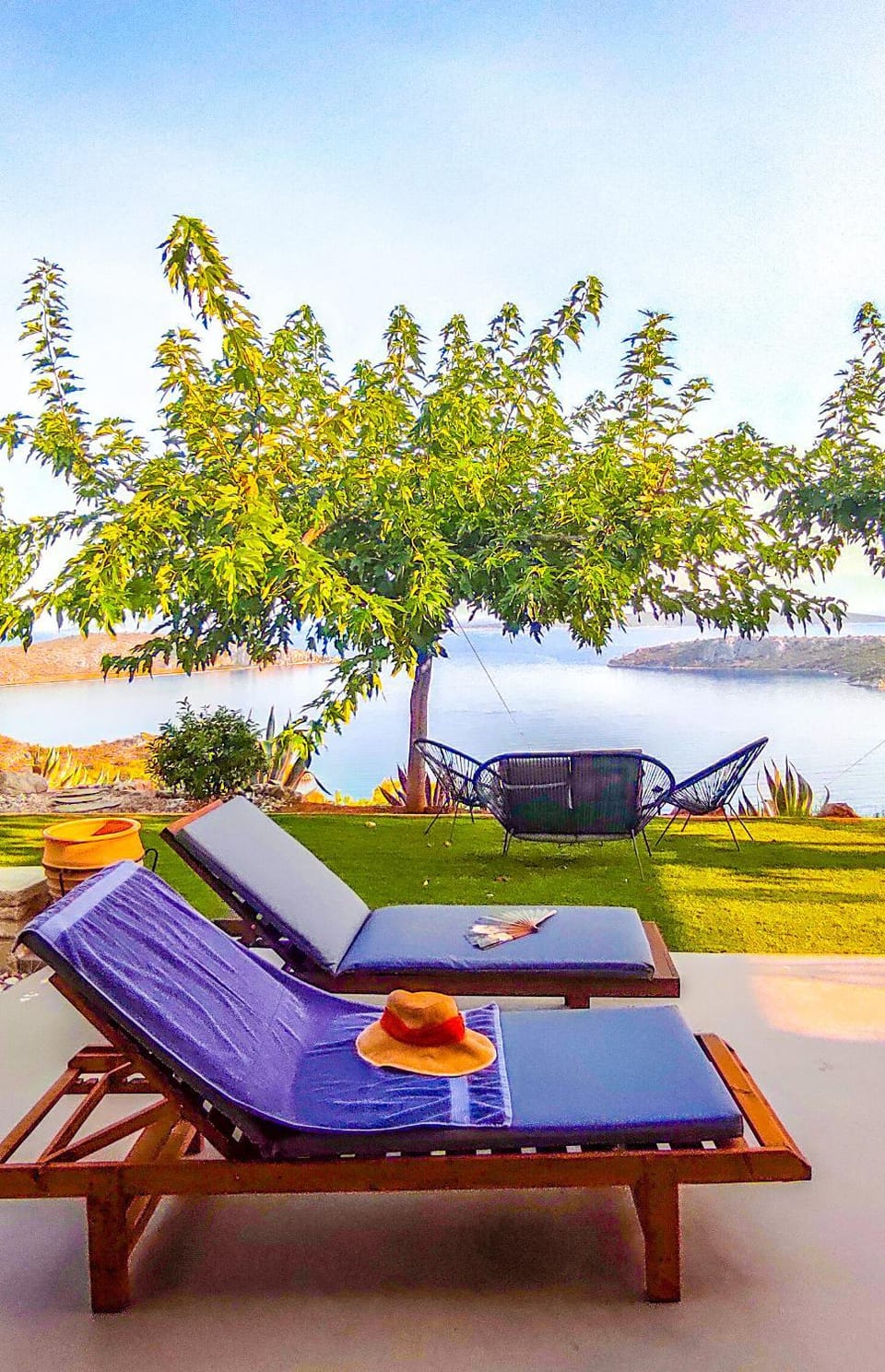 Garden view, sunbed