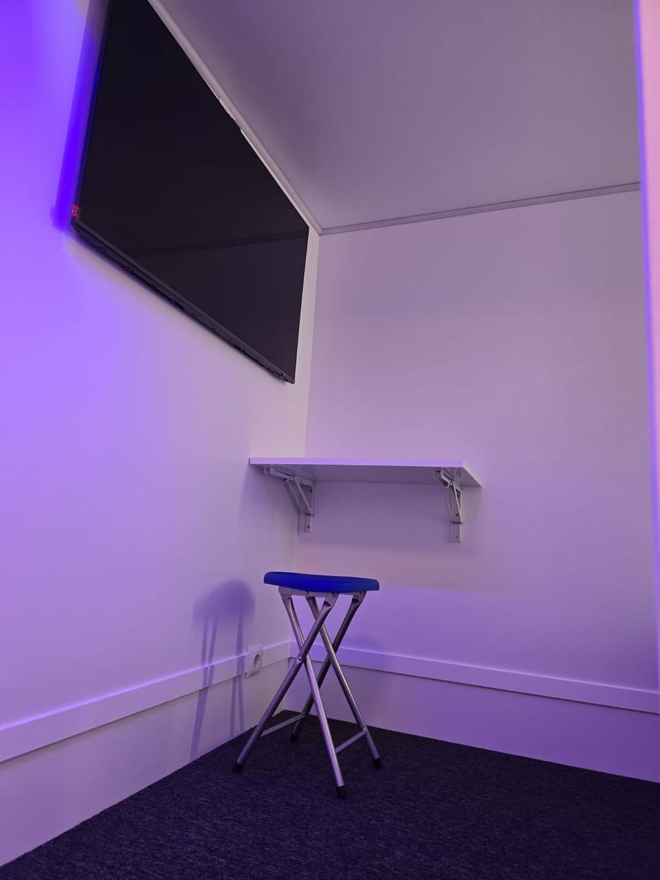 Modular Rooms Hostel in Centro