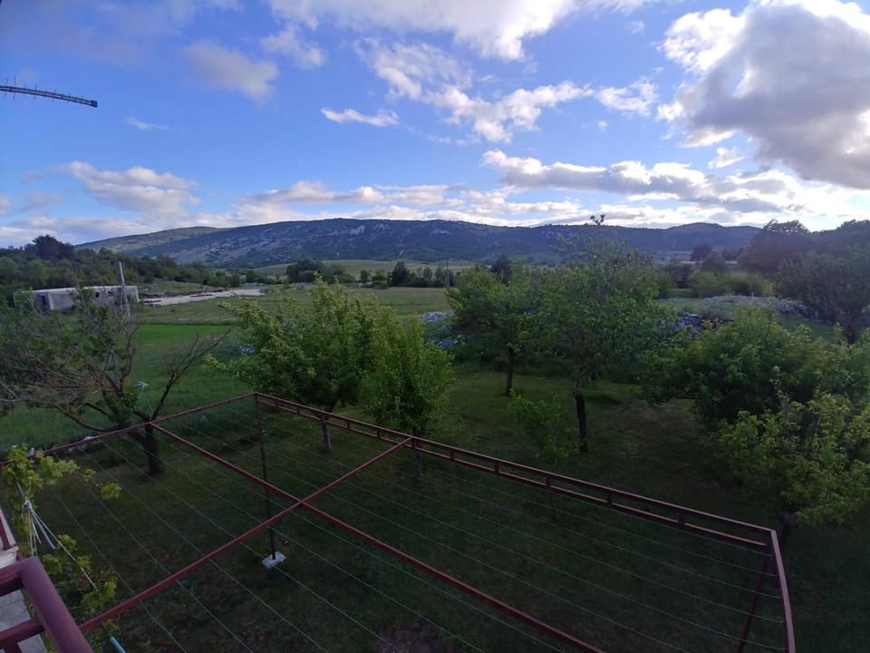 View (from property/room), Garden view, Mountain view