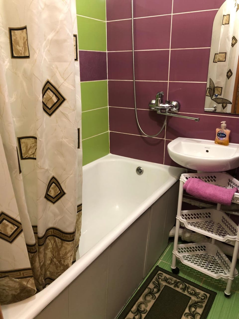 Bathroom, Decorative detail