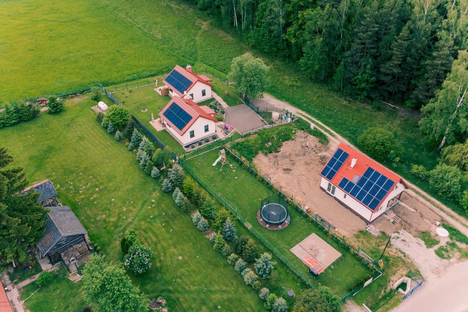 Między ciszą a ciszą - domki całoroczne House in Lower Silesian Voivodeship