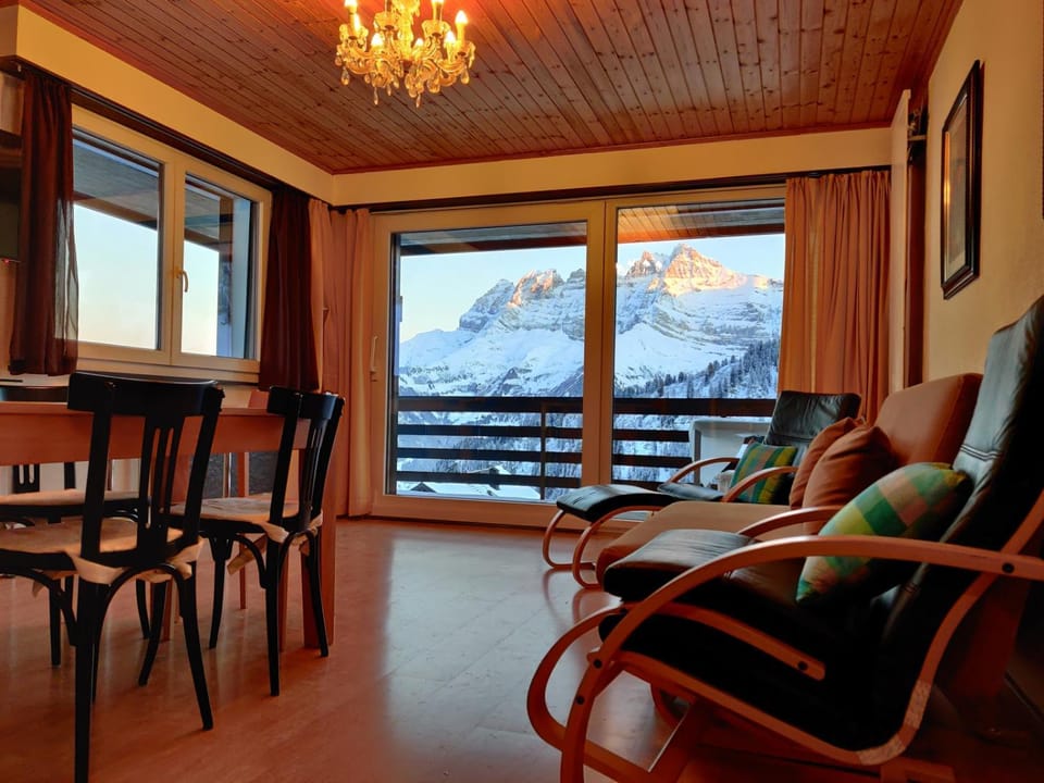 Balcony/Terrace, Living room, Seating area, Autumn, Landmark view, Mountain view
