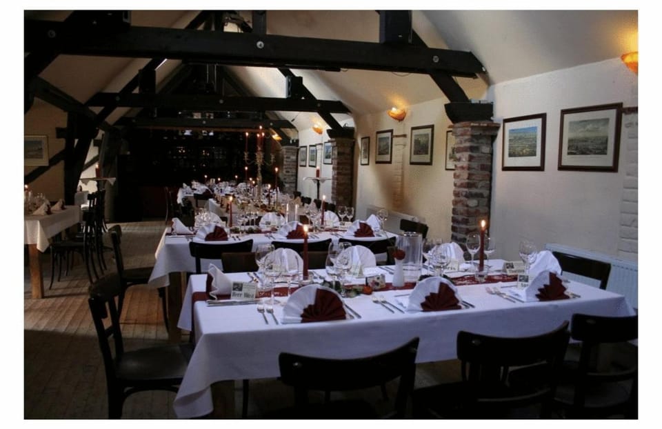 Restaurant/places to eat