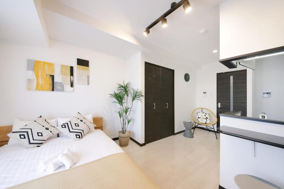 Kitchen or kitchenette, Bedroom