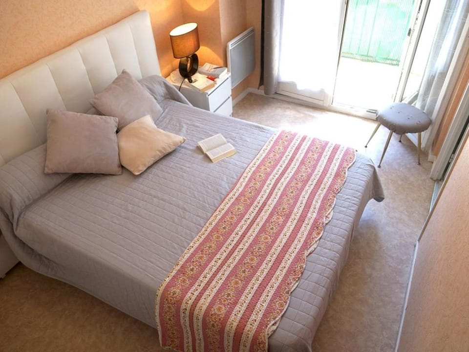 Appartement 4 pers. à Luchon - Balcons Sud, Parking et Proximité Thermes et Commerces - FR-1-313-151 Apartment in Catalonia