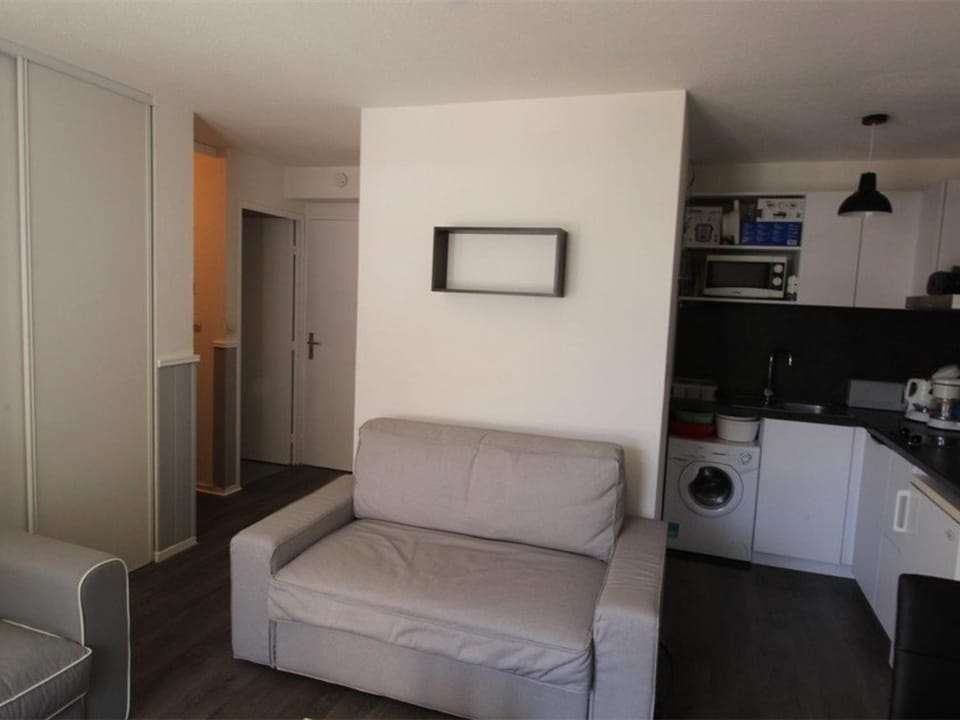 Appartement 2 Pièces avec Cabine, Parking, Internet - Bagnères-de-Luchon - FR-1-313-159 Cabin in Catalonia