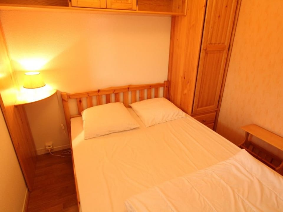 Proche Thermes - T2 Cabine avec Balcon, Parking et Wifi - Animaux admis - FR-1-313-170 Cabin in Catalonia