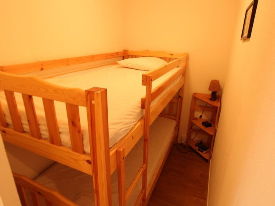 Proche Thermes - T2 Cabine avec Balcon, Parking et Wifi - Animaux admis - FR-1-313-170 Cabin in Catalonia
