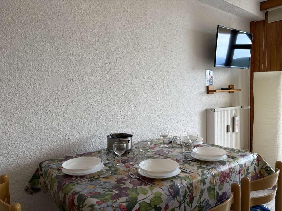 Studio spacieux, vue panoramique - 4 pers. Apartment in Montgenèvre