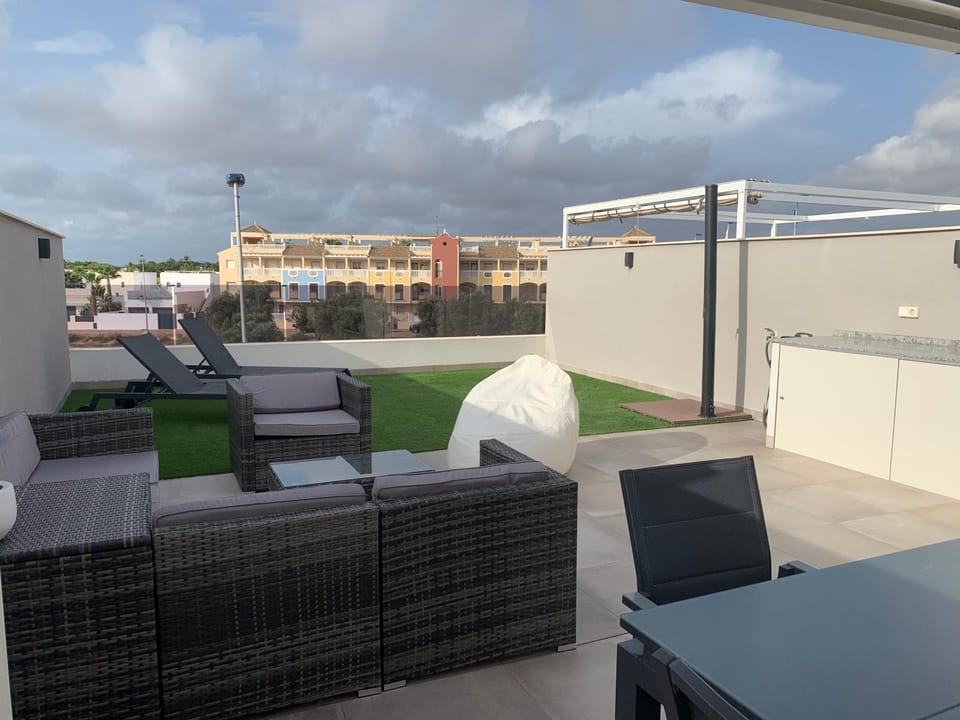Penthouse Las 2 Salchichas Apartment in Santiago de la Ribera