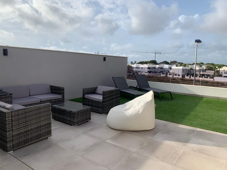 Penthouse Las 2 Salchichas Apartment in Santiago de la Ribera