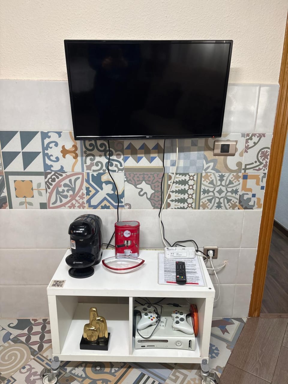 TV and multimedia, Kitchen or kitchenette