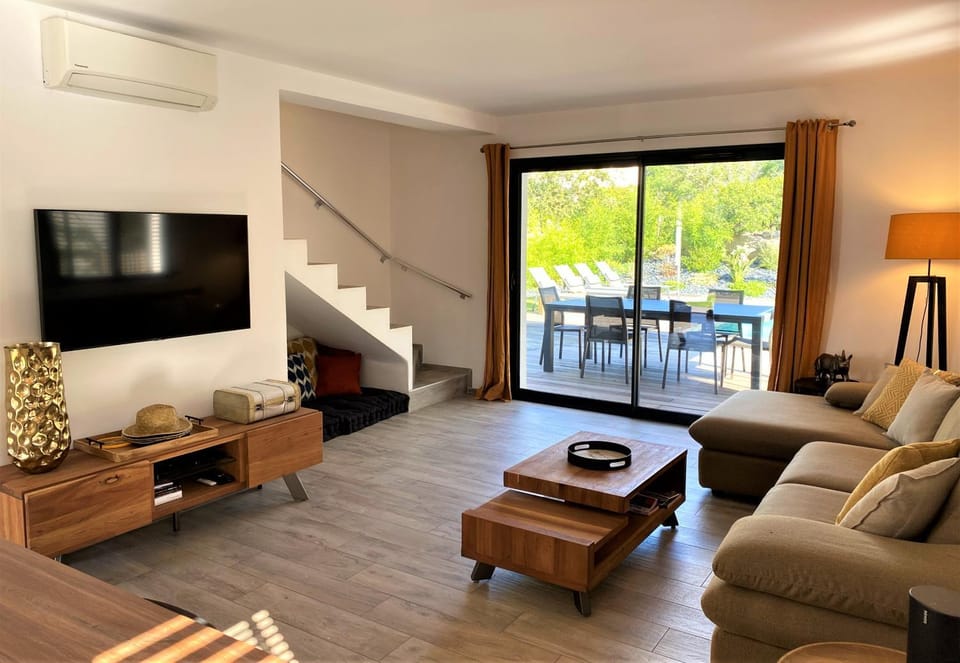 TV and multimedia, Living room