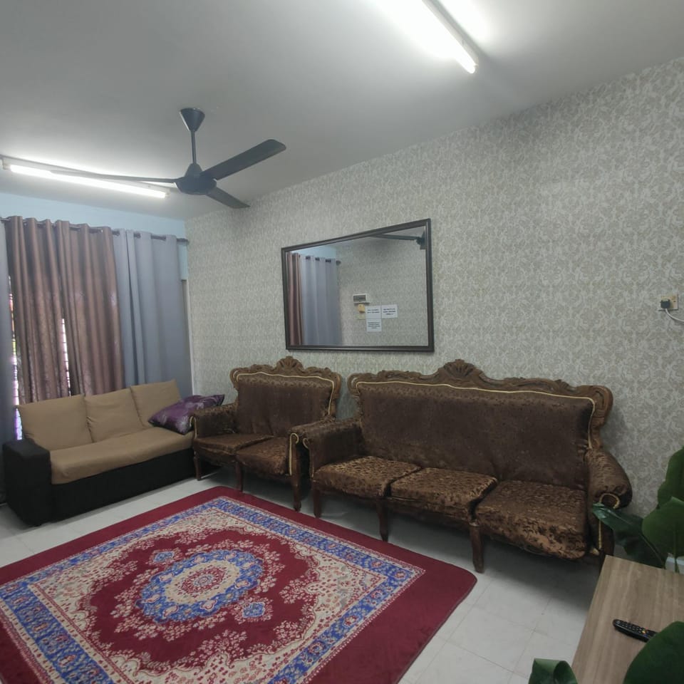 Living room, Seating area, fireplace, air conditioner