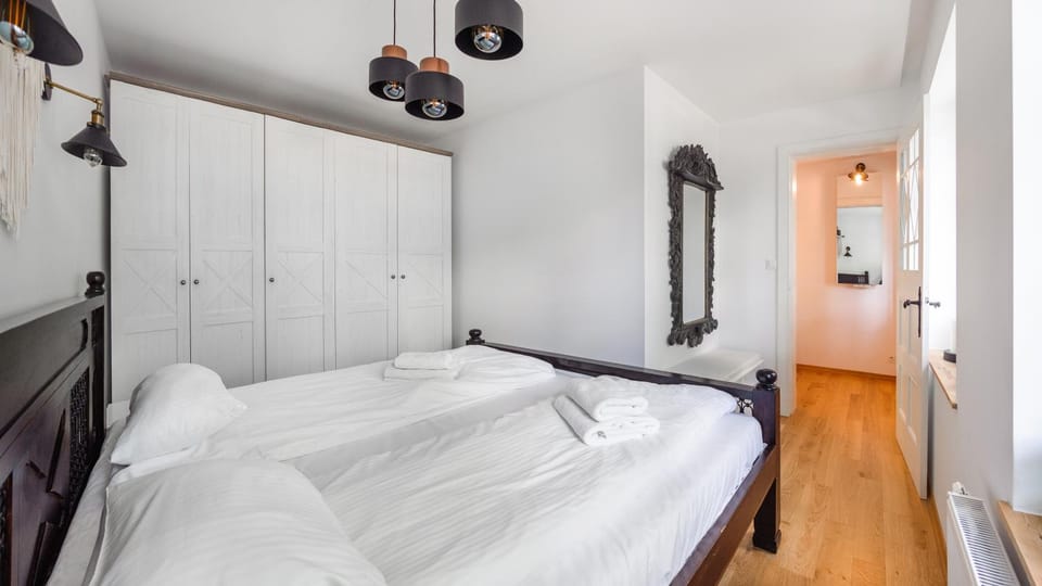 Bed, Bedroom, wardrobe