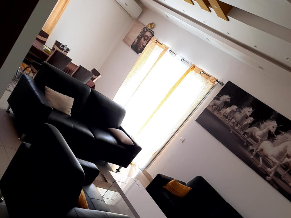 Appartement F3 Meublé à DAKAR LIBERTE 6 Extension Apartment in Dakar